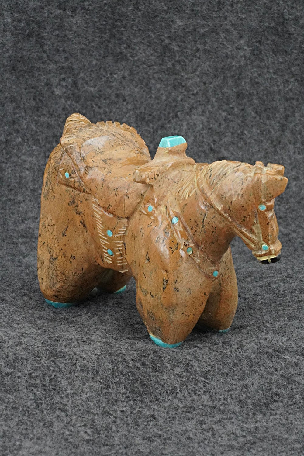 Horse Zuni Fetish Carving - Freddie Leekya