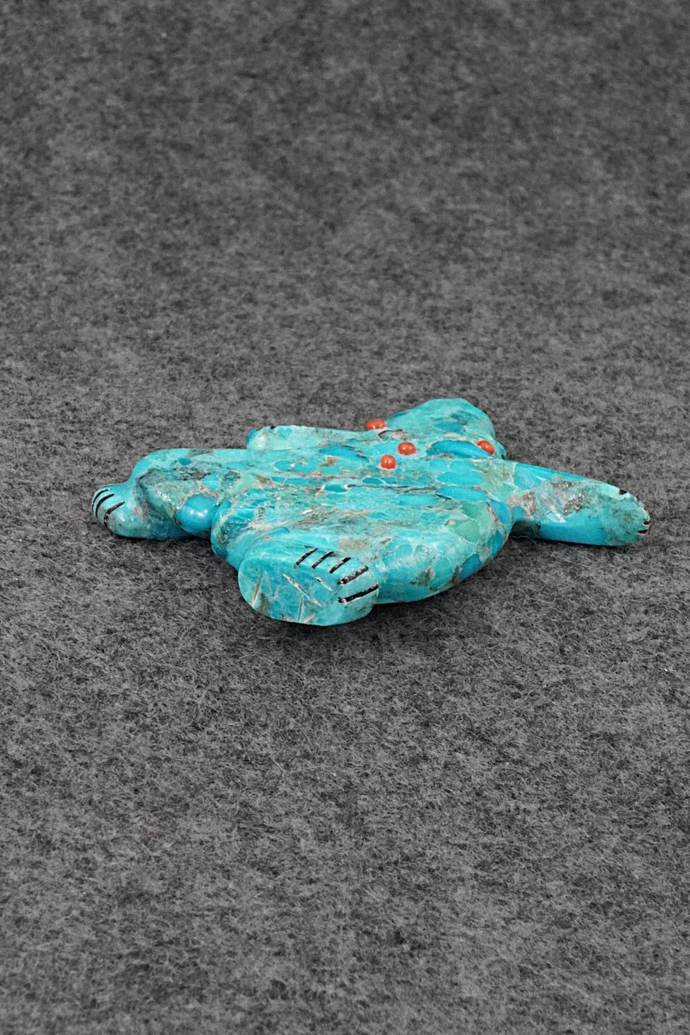 Bear Zuni Fetish Carving - Claudia Peina