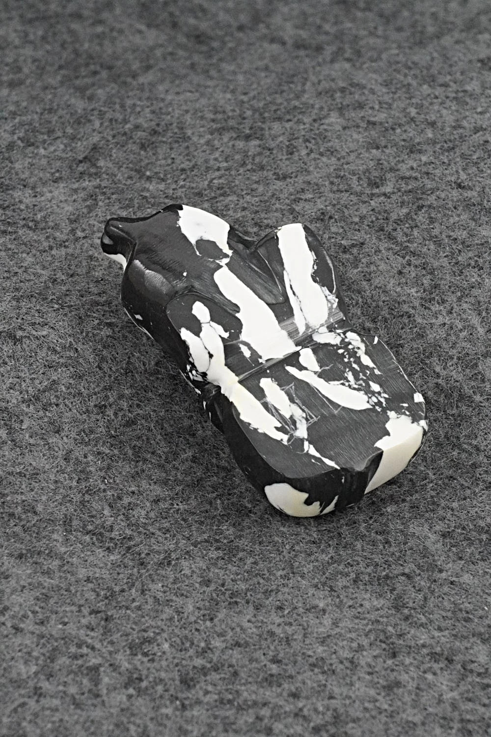 Badger Zuni Fetish Carving - David Chavez