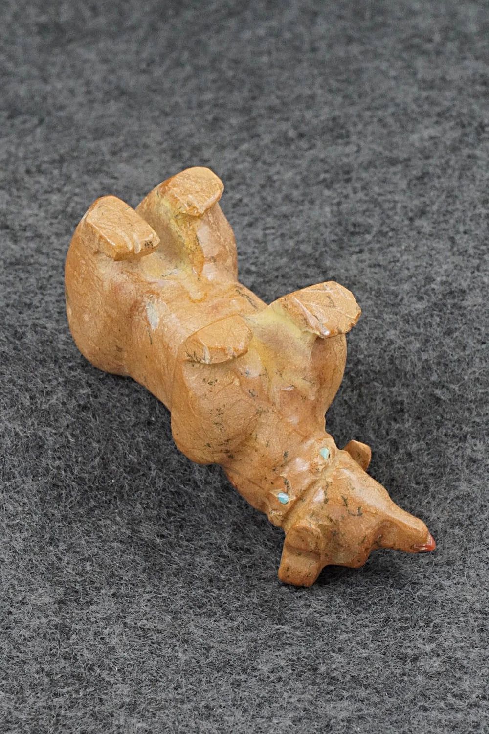 Dog Zuni Fetish Carving - Freddie Leekya