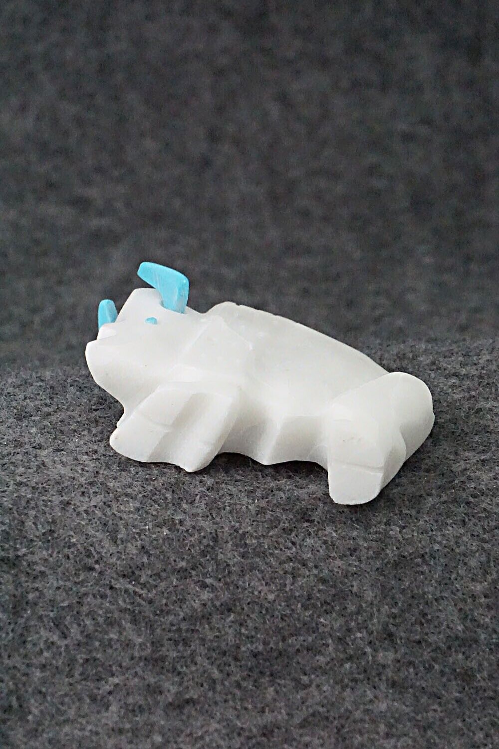 Buffalo Zuni Fetish Carving - Todd Etsate