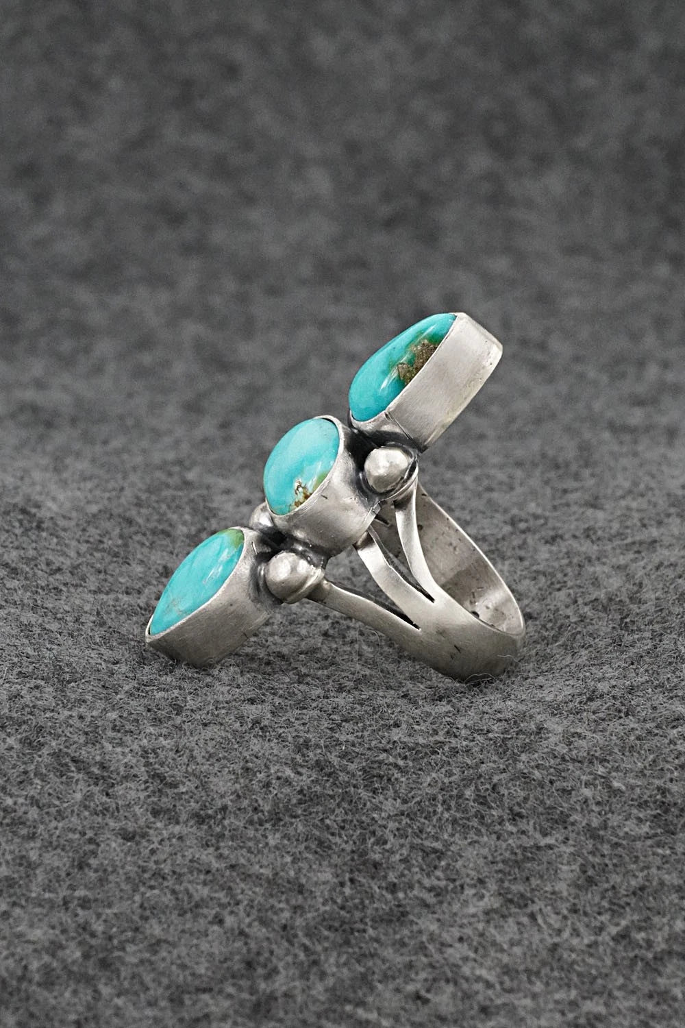 Turquoise & Sterling Silver Ring - Bobby Johnson - Size 7