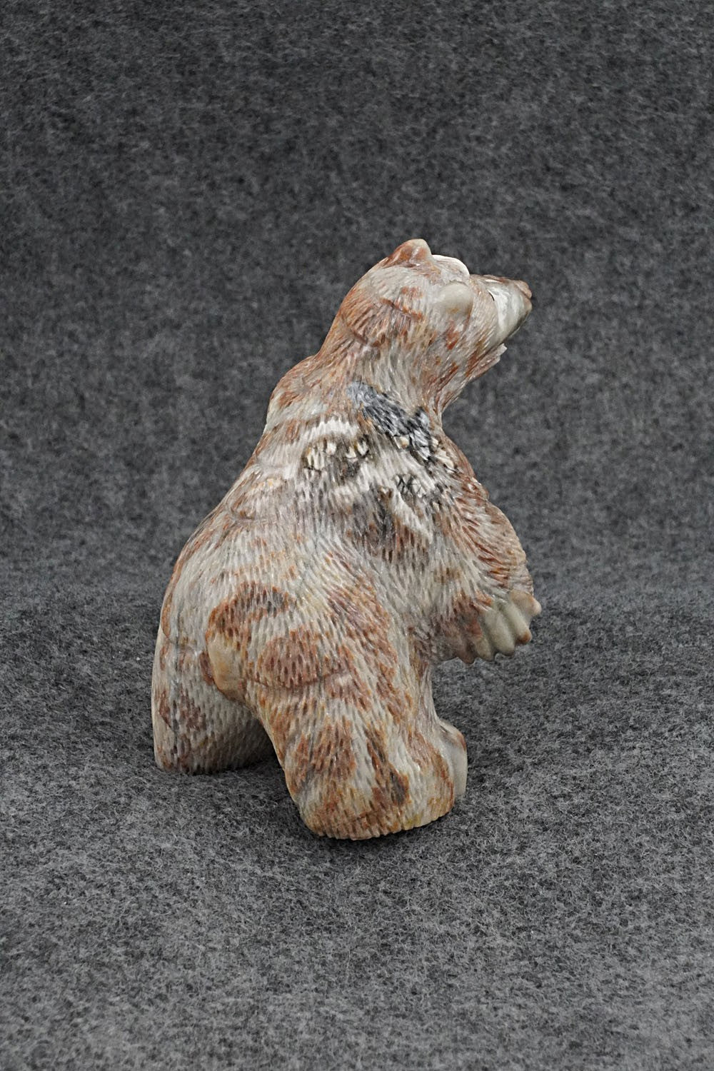 Bear Zuni Fetish Carving - Terrance Panteah