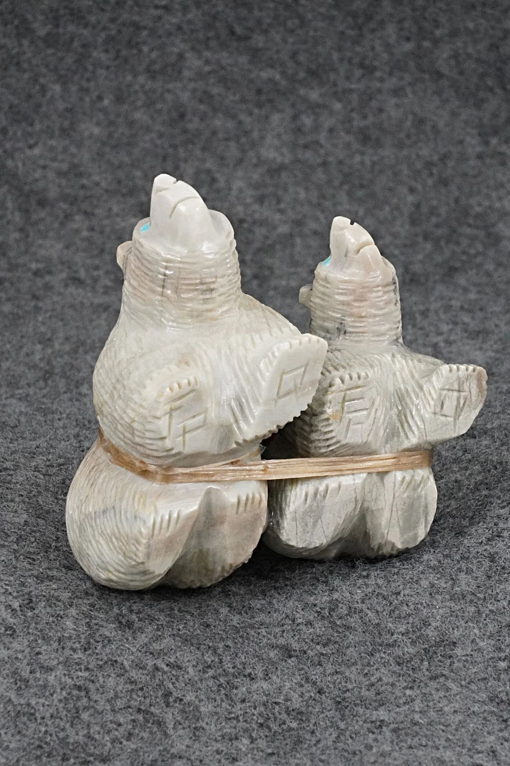 Bear Zuni Fetish Carving - Farlan & Paulette Quam