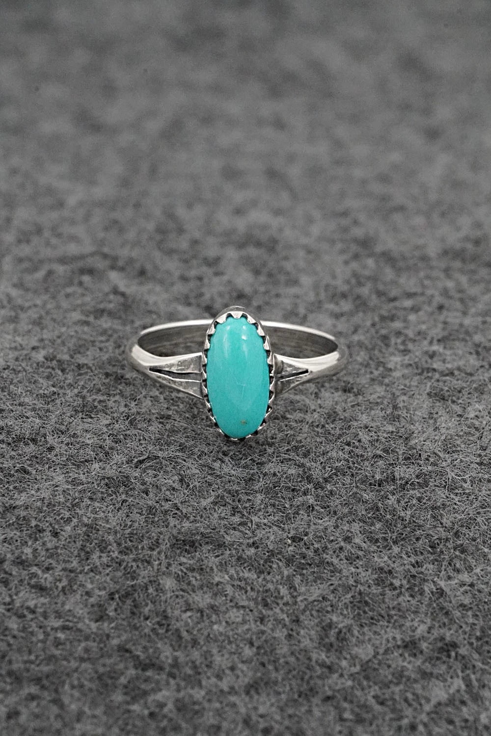 Turquoise & Sterling Silver Ring - Matthew Gordon - Size 6