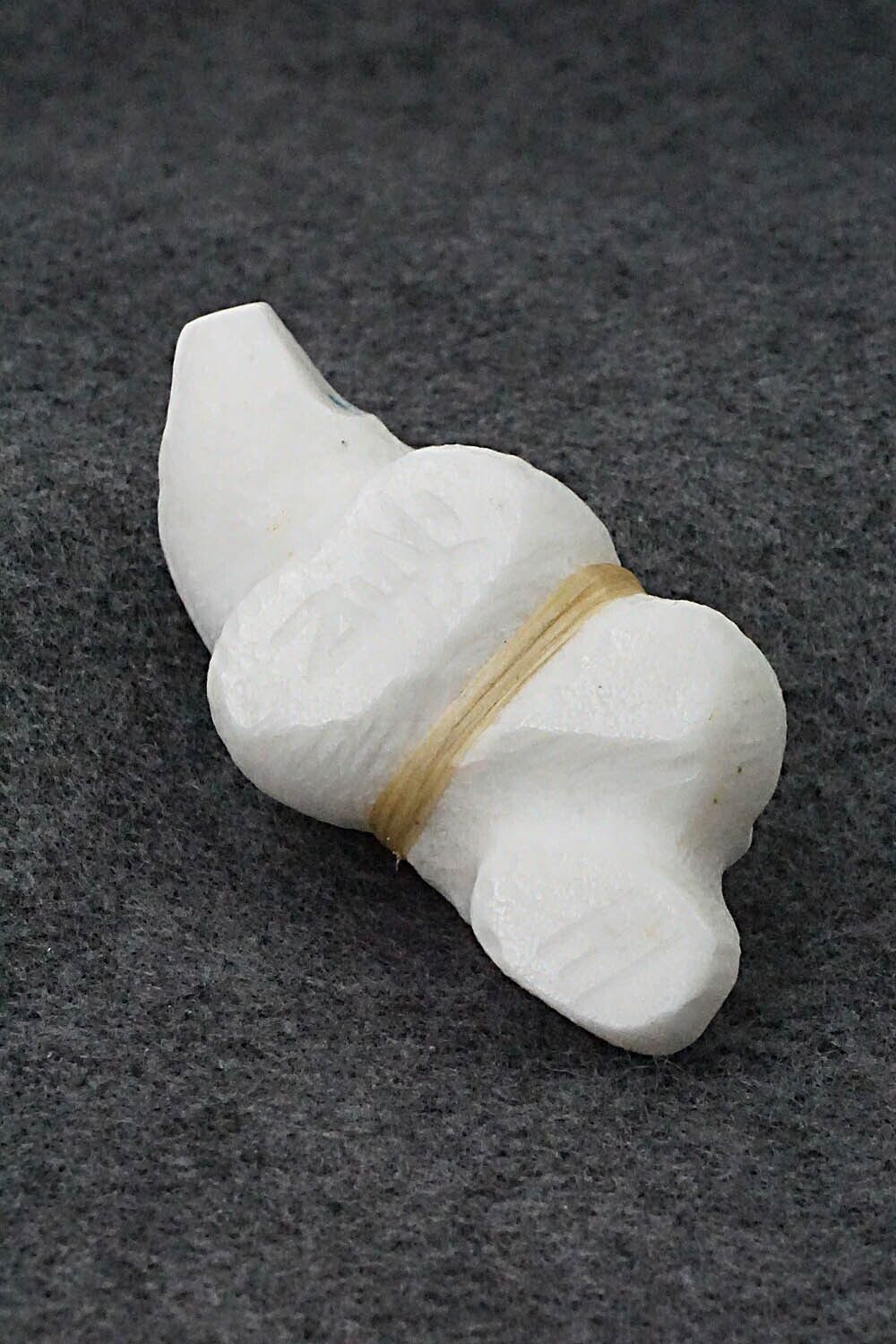 Bear Zuni Fetish Carving - Herbert Halate