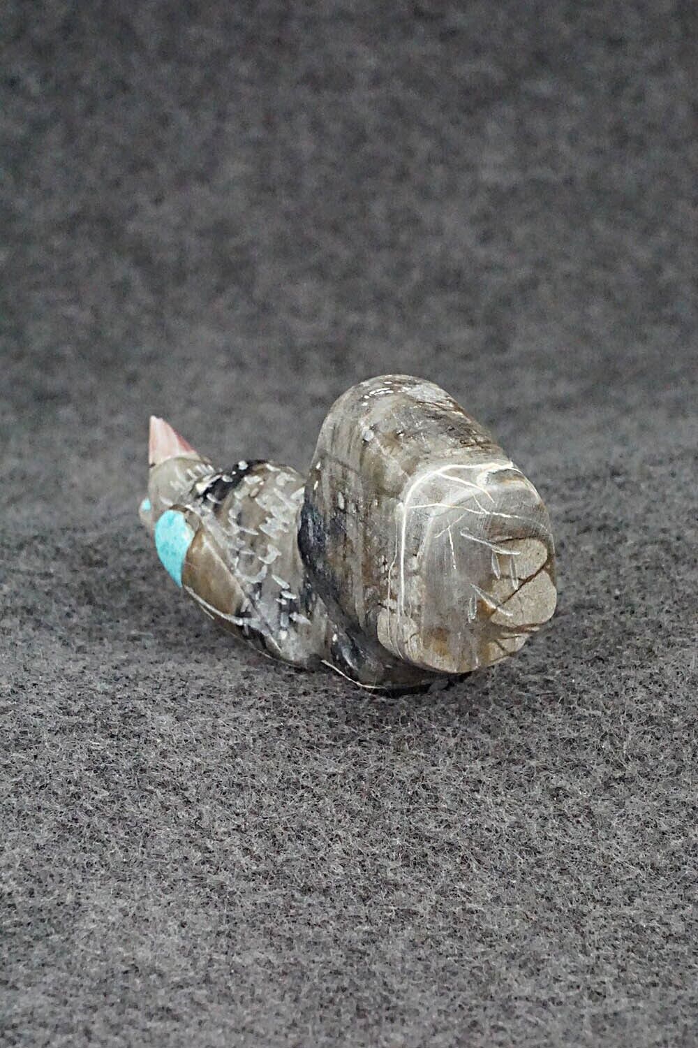 Eagle Zuni Fetish Carving - Freddie Leekya