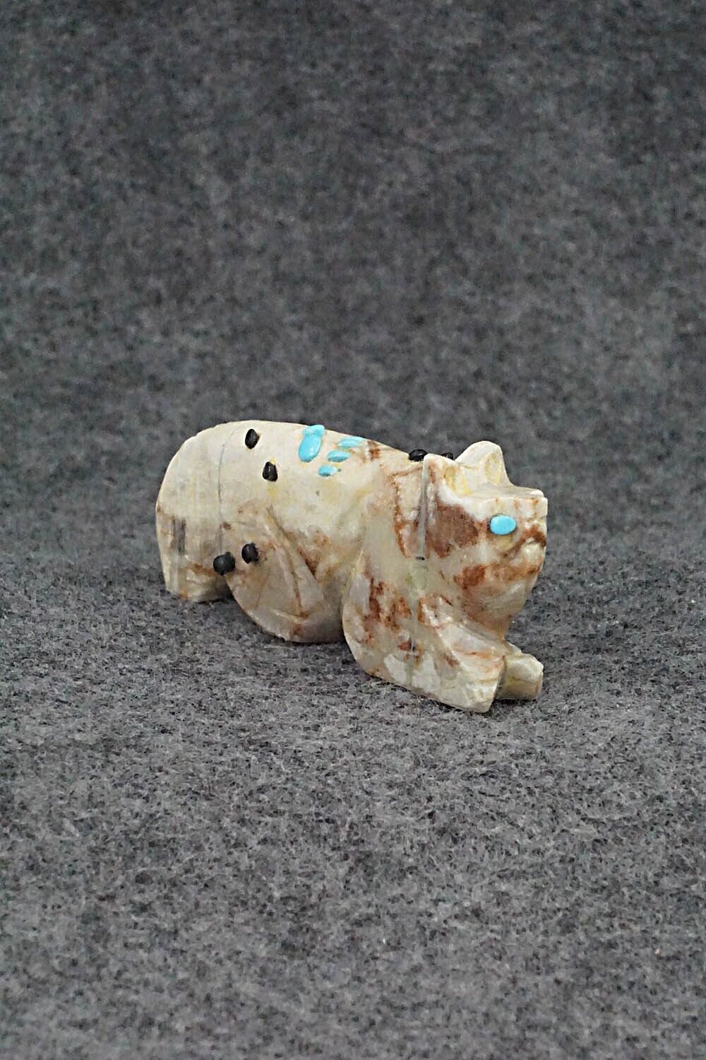 Wolf Zuni Fetish Carving - Danette Laate