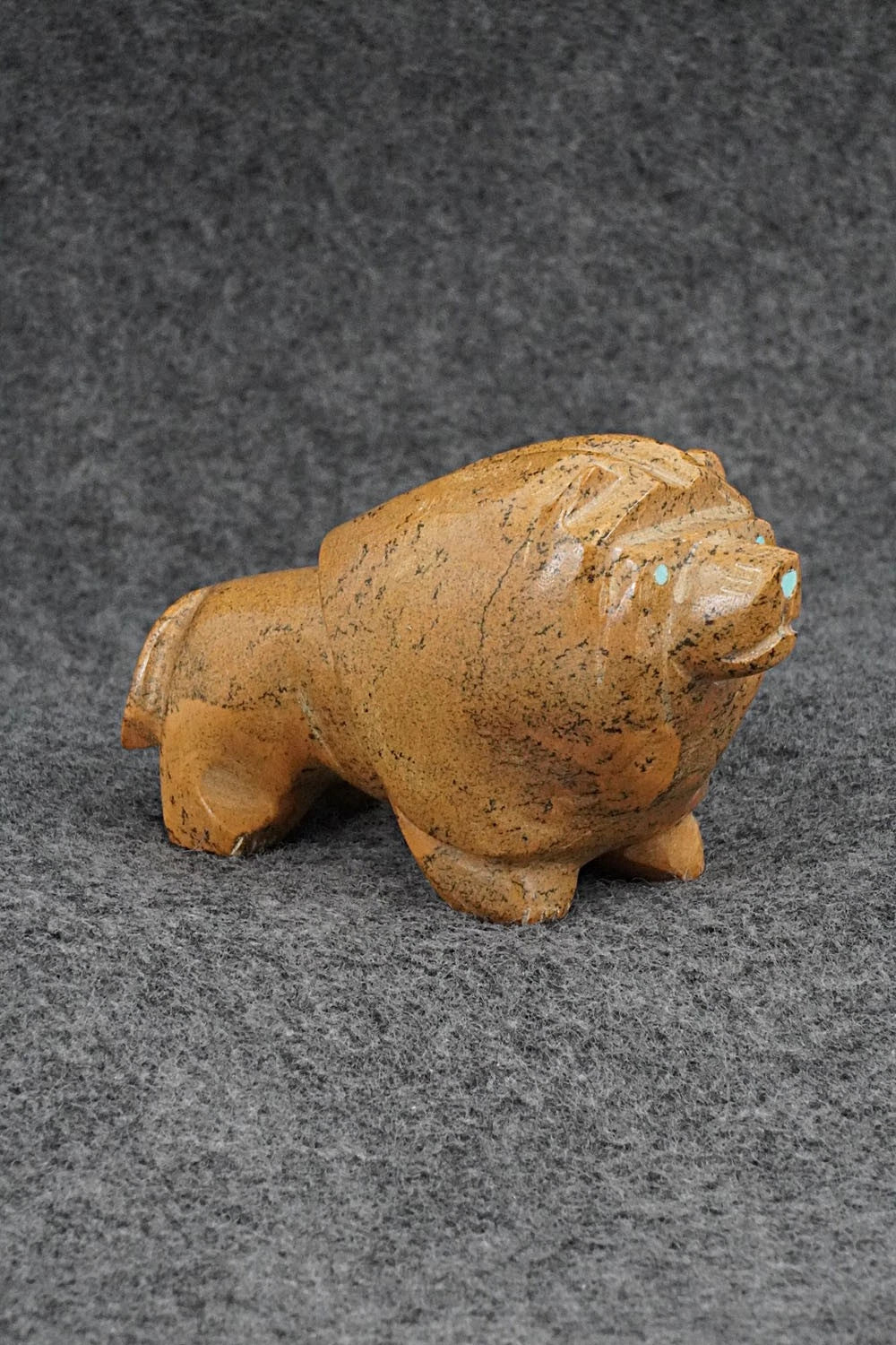 Lion Zuni Fetish Carving - Enrike Leekya