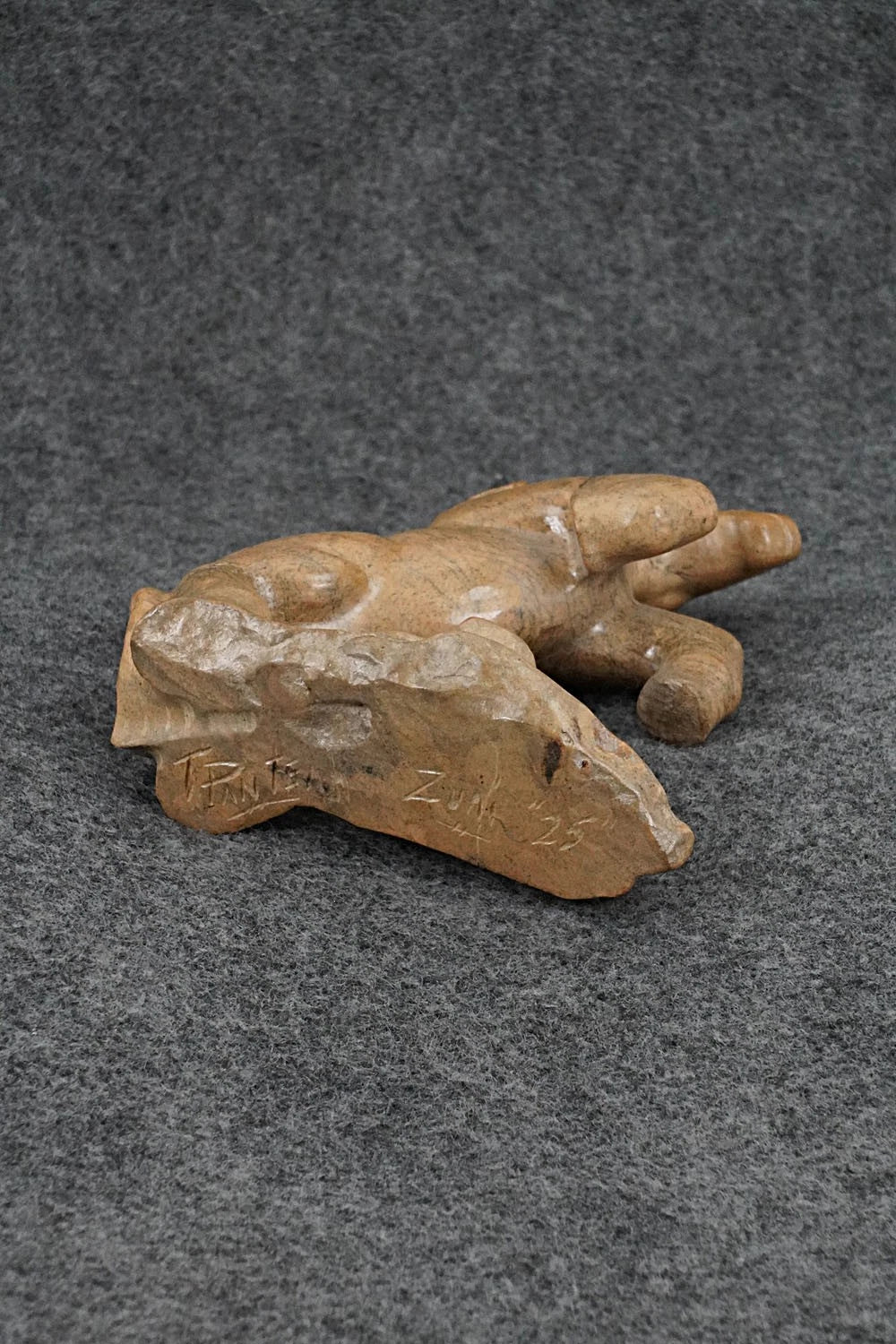 Horse Zuni Fetish Carving - Terrance Panteah