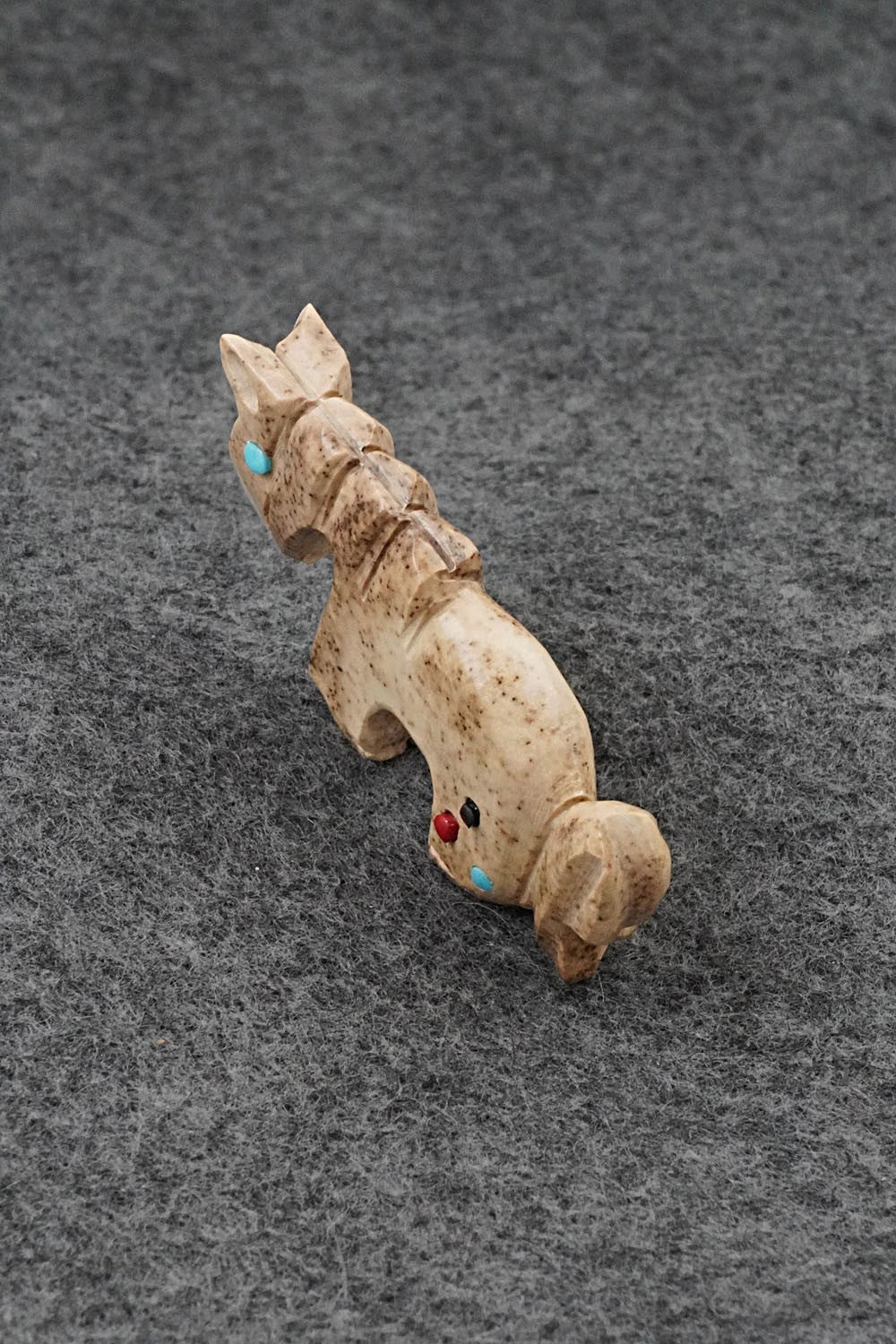 Horse Zuni Fetish Carving - Dannette Laate