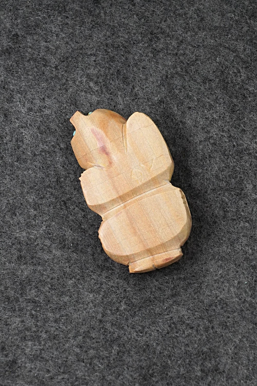 Badger Zuni Fetish Carving - Danette Laate