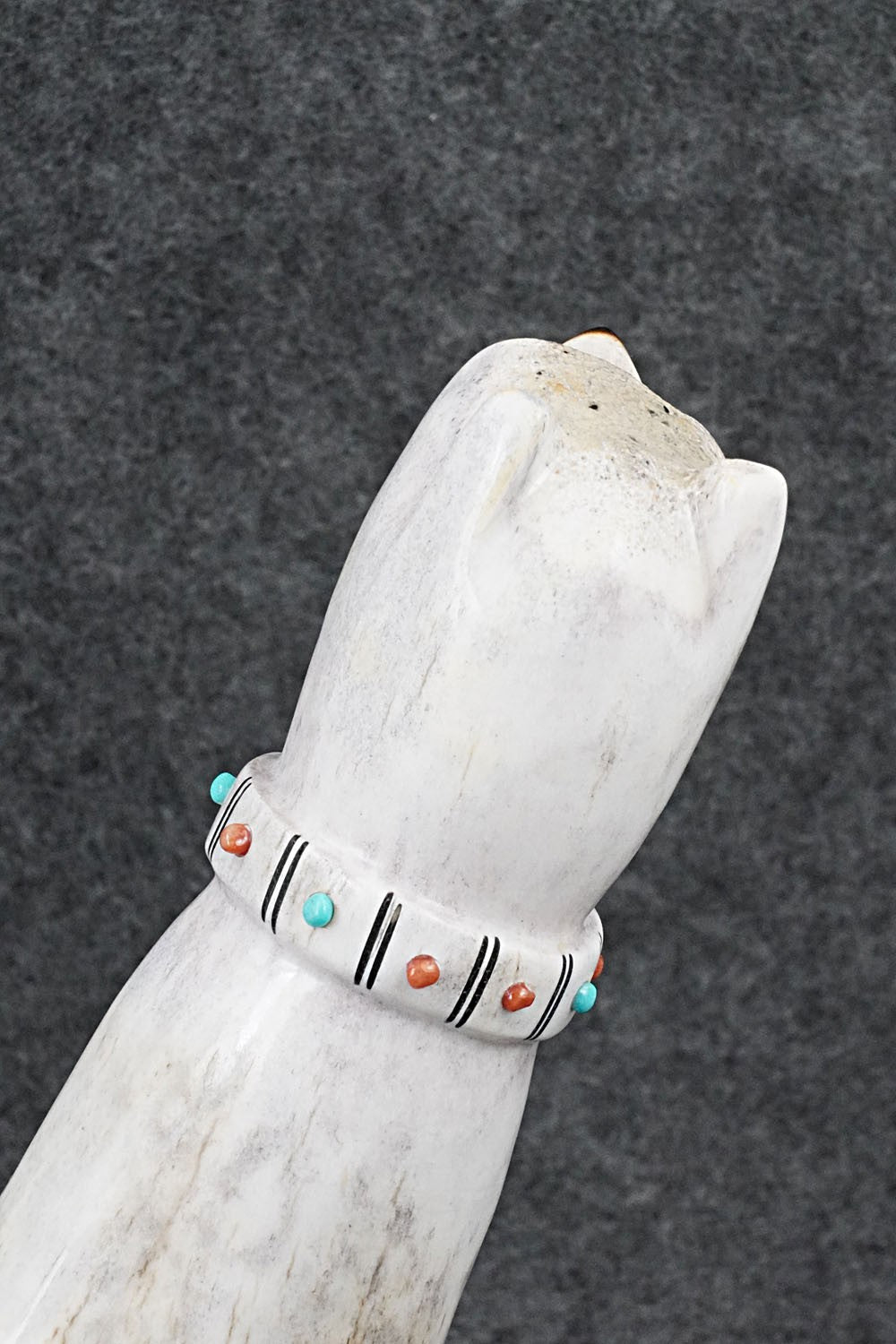 Dancing Bear Zuni Fetish Carving - Claudia Peina