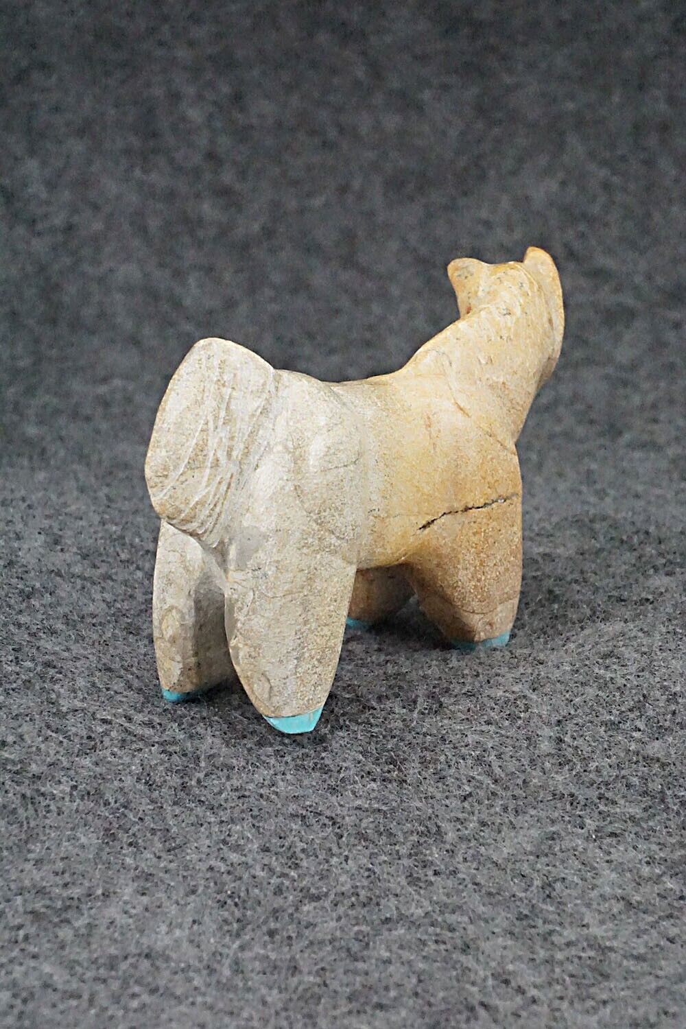 Horse Zuni Fetish Carving - Freddie Leekya