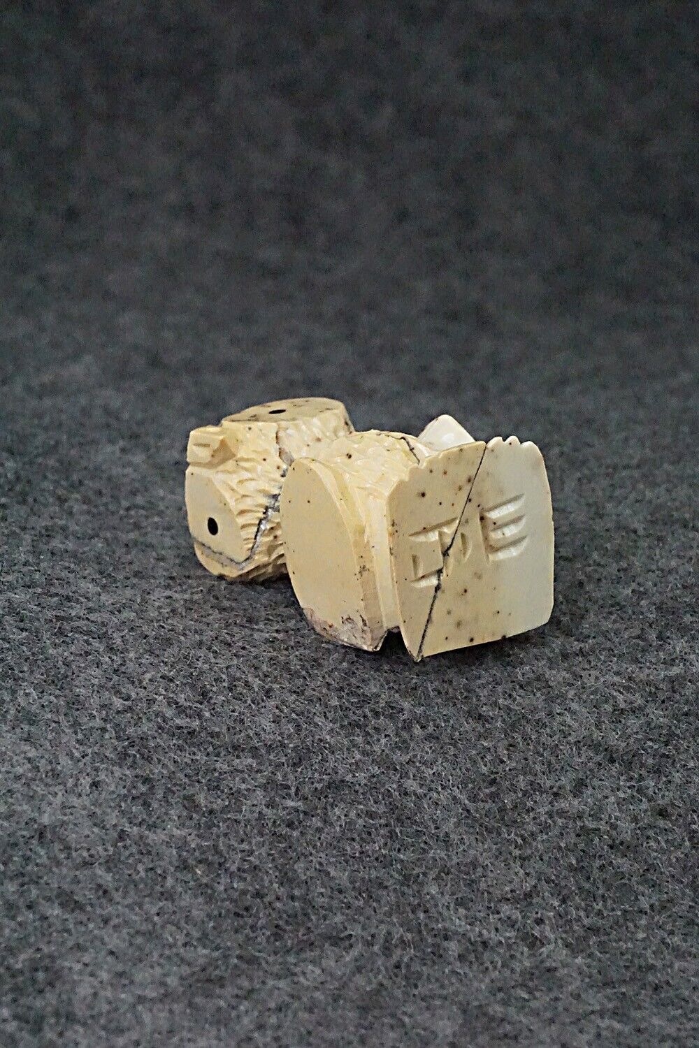 Owl Zuni Fetish Carving - Jesus Espino