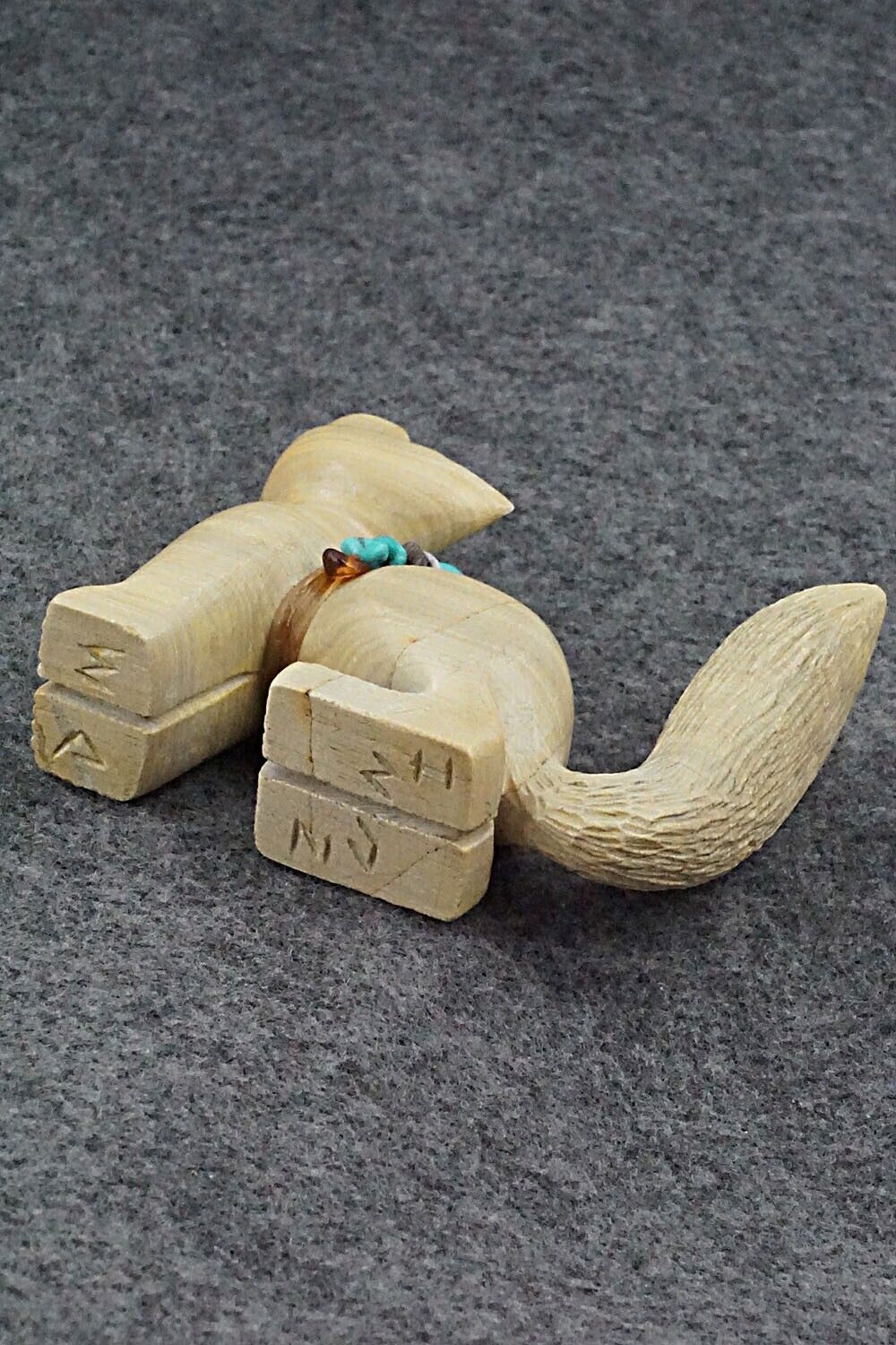 Wolf Zuni Fetish Carving - Douglas Martza