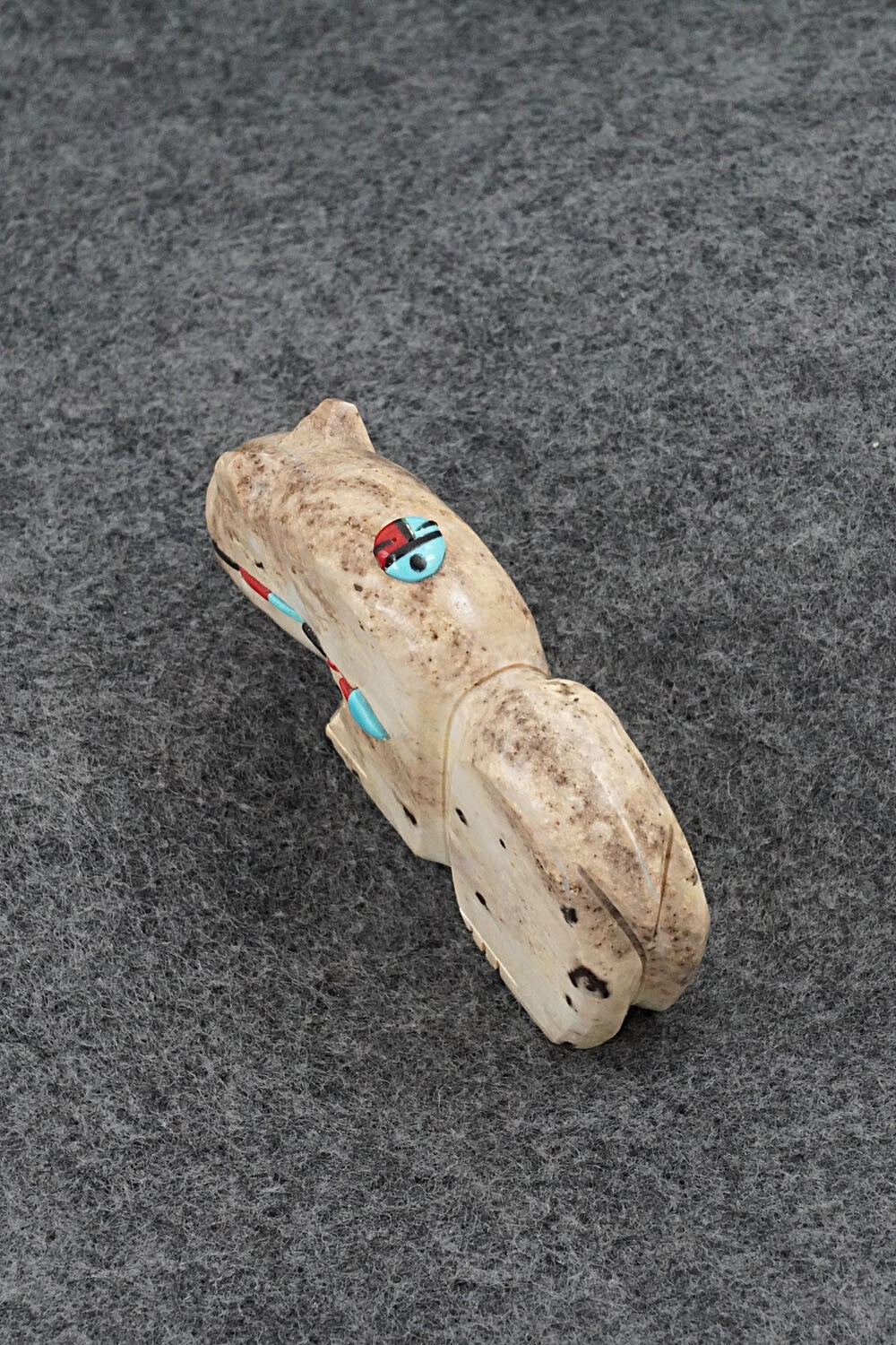 Bear Zuni Fetish Carving - Danette Laate