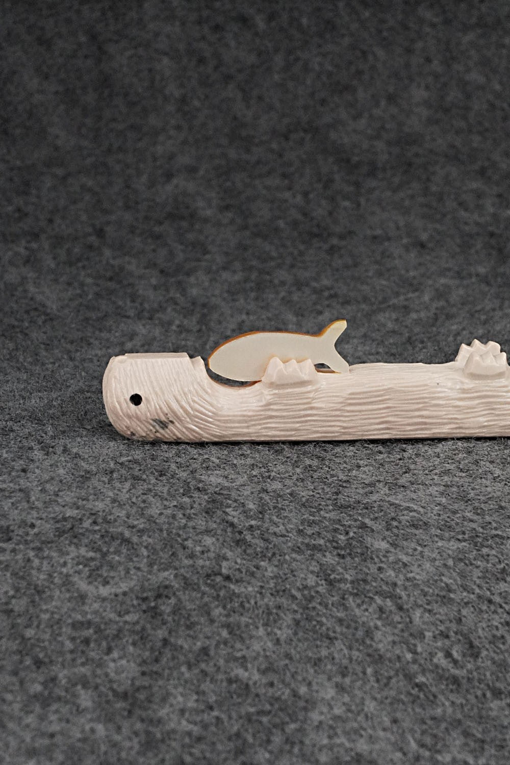 Otter Zuni Fetish Carving - Jesus Espino