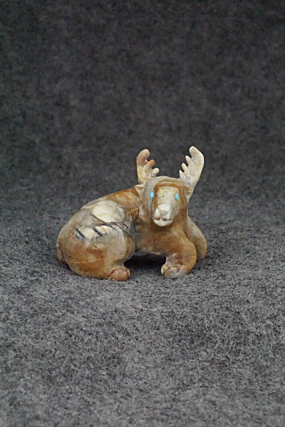Deer Zuni Fetish Carving - Lance Cheama