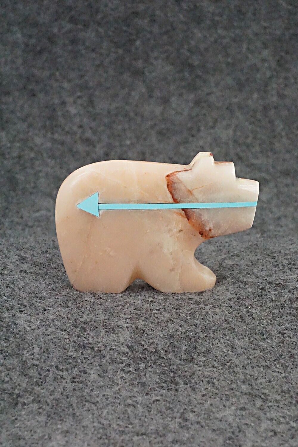 Bear Zuni Fetish Carving - Bernard Laiwakete