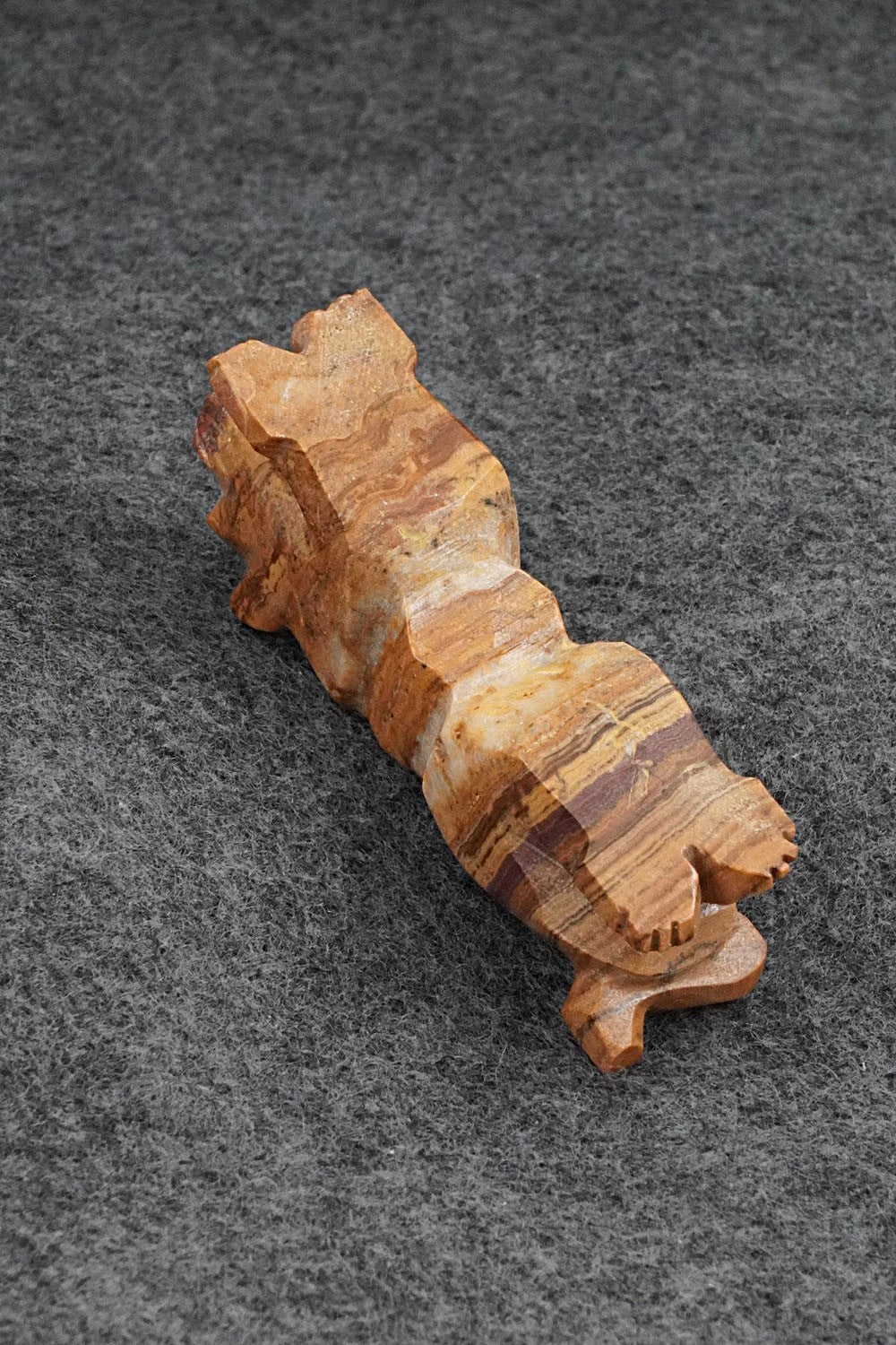 Mountain Lion Zuni Fetish Carving - Tony Mackel