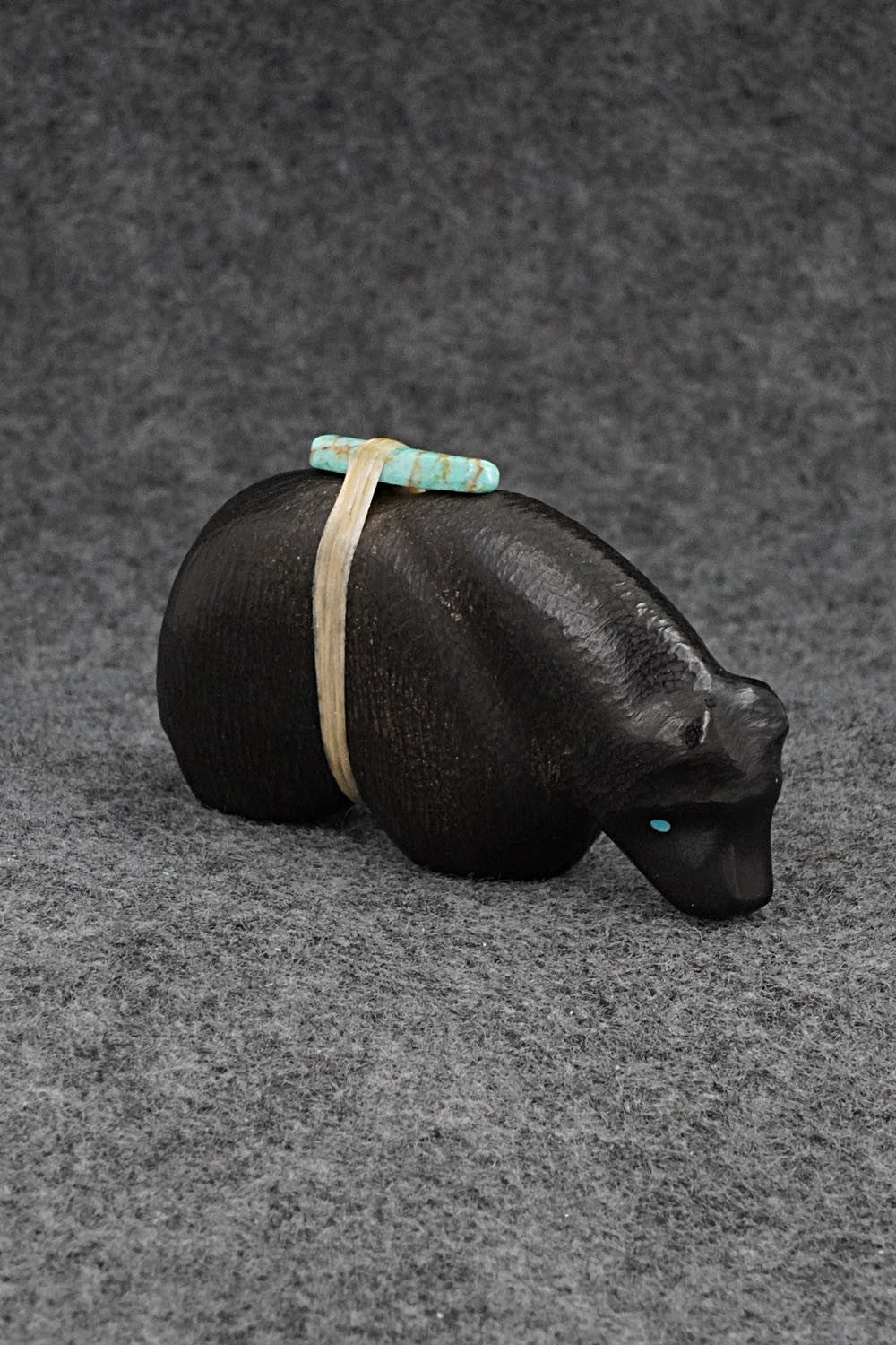 Bear Zuni Fetish Carving - Herbert Halate