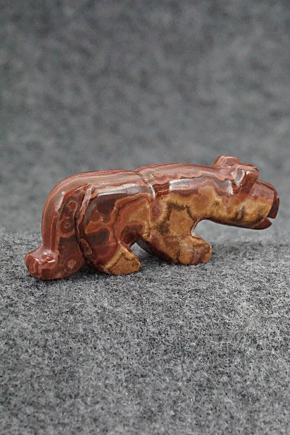 Mountain Lion Zuni Fetish Carving - Reynold Lunasee