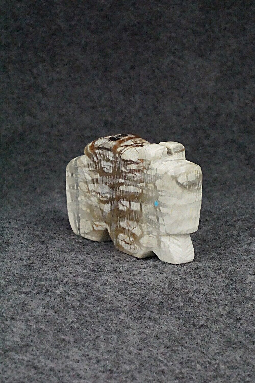 Buffalo Zuni Fetish Carving - Danny Lonjose