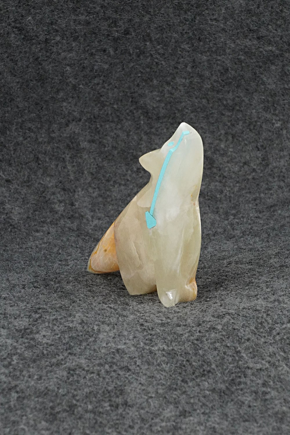 Wolf Zuni Fetish Carving - Kenric Laiwakete