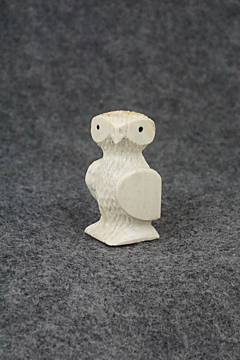 Owl Zuni Fetish Carving - Jesus Espino