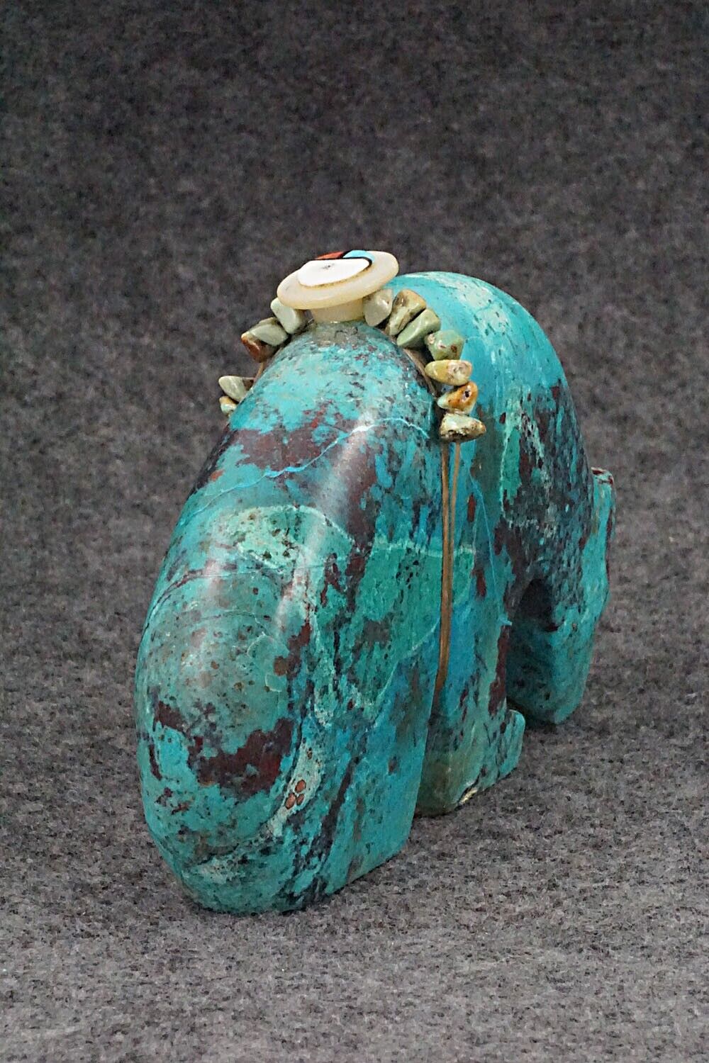 Bear Zuni Fetish Carving - Bernard Laiwakete