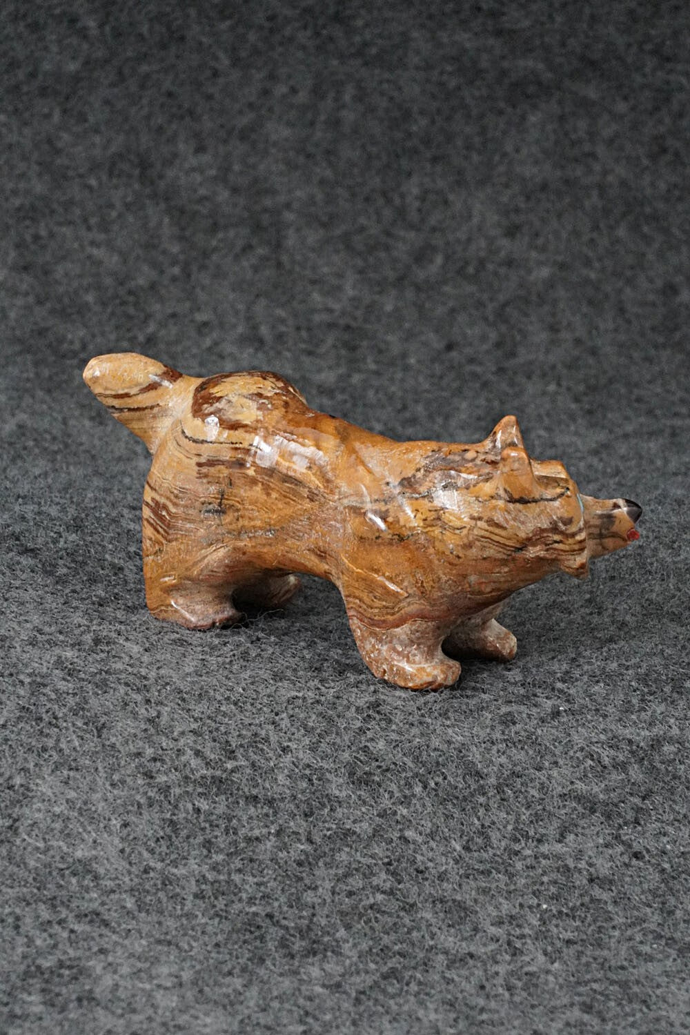 Bobcat Zuni Fetish Carving - Freddie Leekya