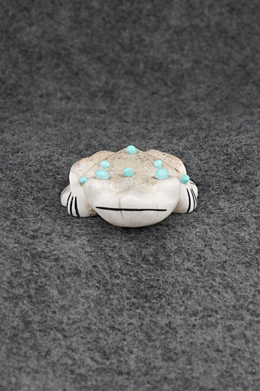 Frog Zuni Fetish Carving - Claudia Peina