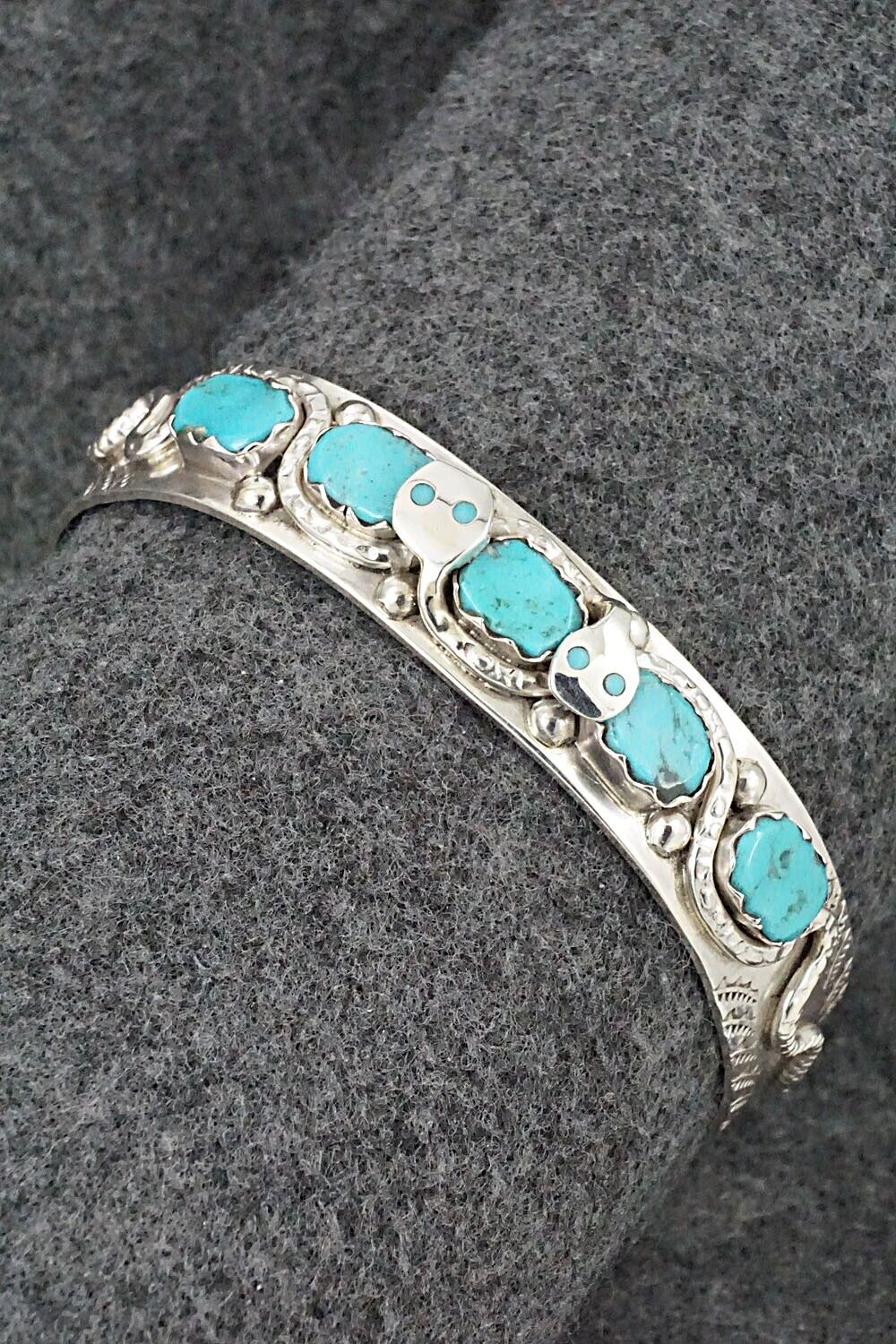 Turquoise & Sterling Silver Bracelet - Joy Calavaza