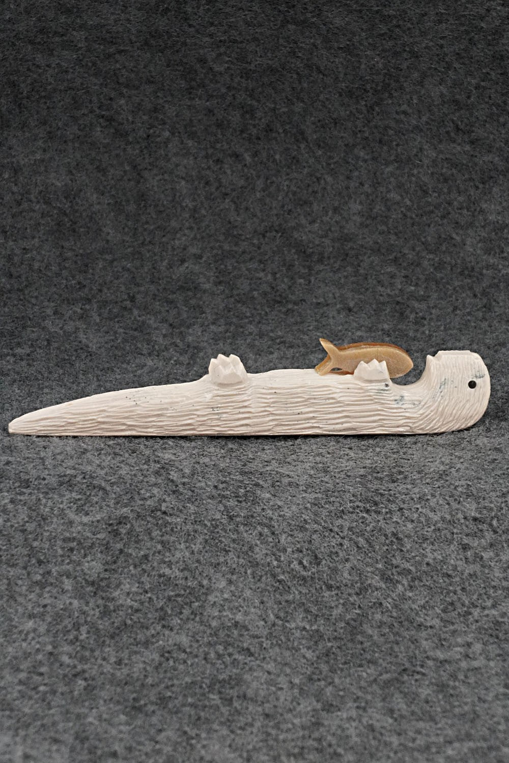 Otter Zuni Fetish Carving - Jesus Espino