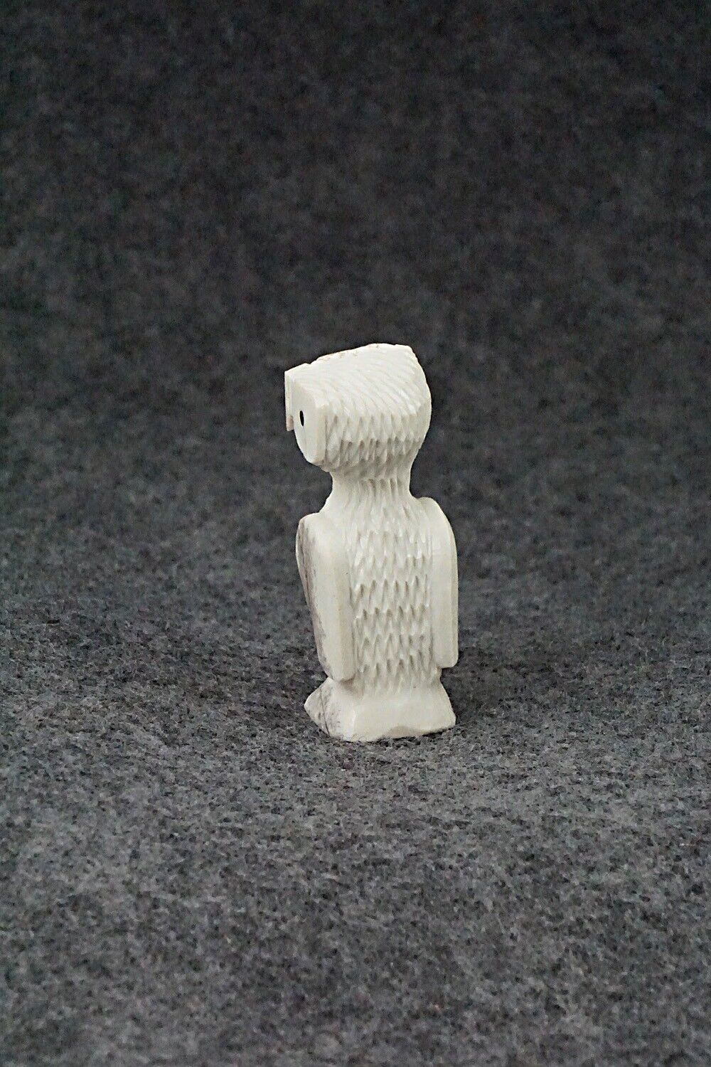 Owl Zuni Fetish Carving - Jesus Espino