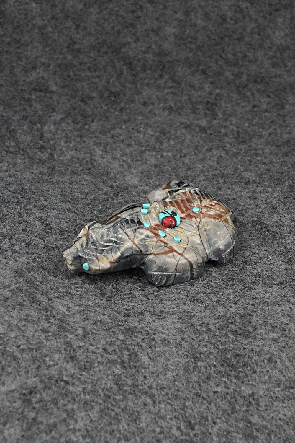 Badger Zuni Fetish Carving - Danette Laate