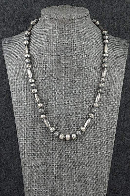 Sterling Silver Navajo Pearl Necklace 18" - Vintage