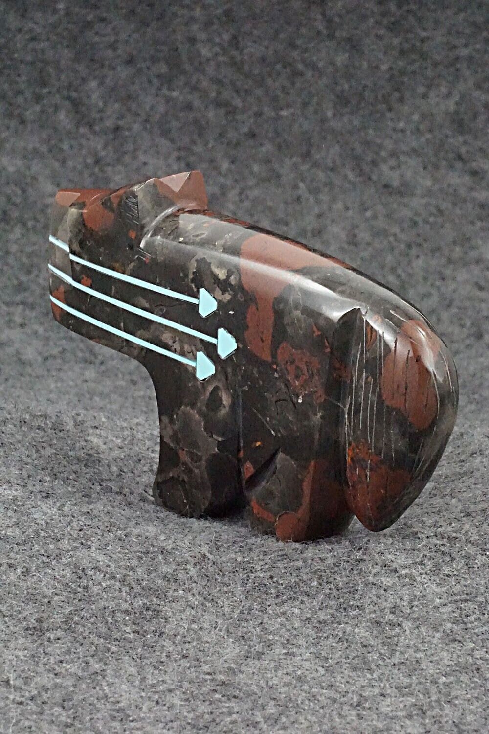 Wolf Zuni Fetish Carving - Kenric Laiwakete