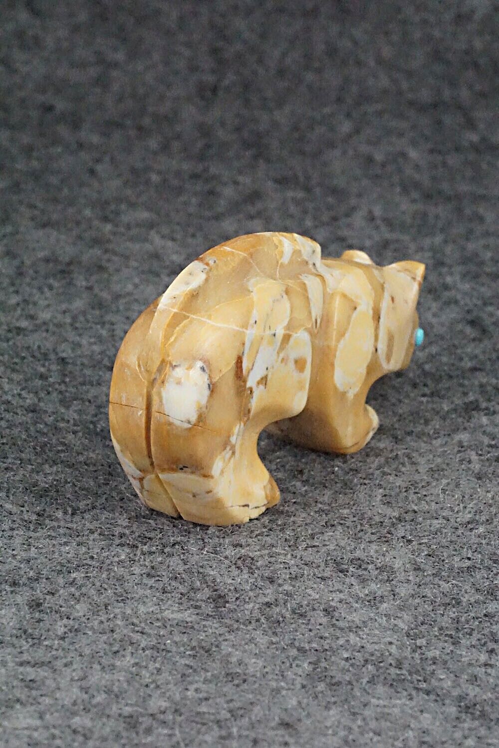 Mountain Lion Zuni Fetish Carving - Ronnie Lunasee