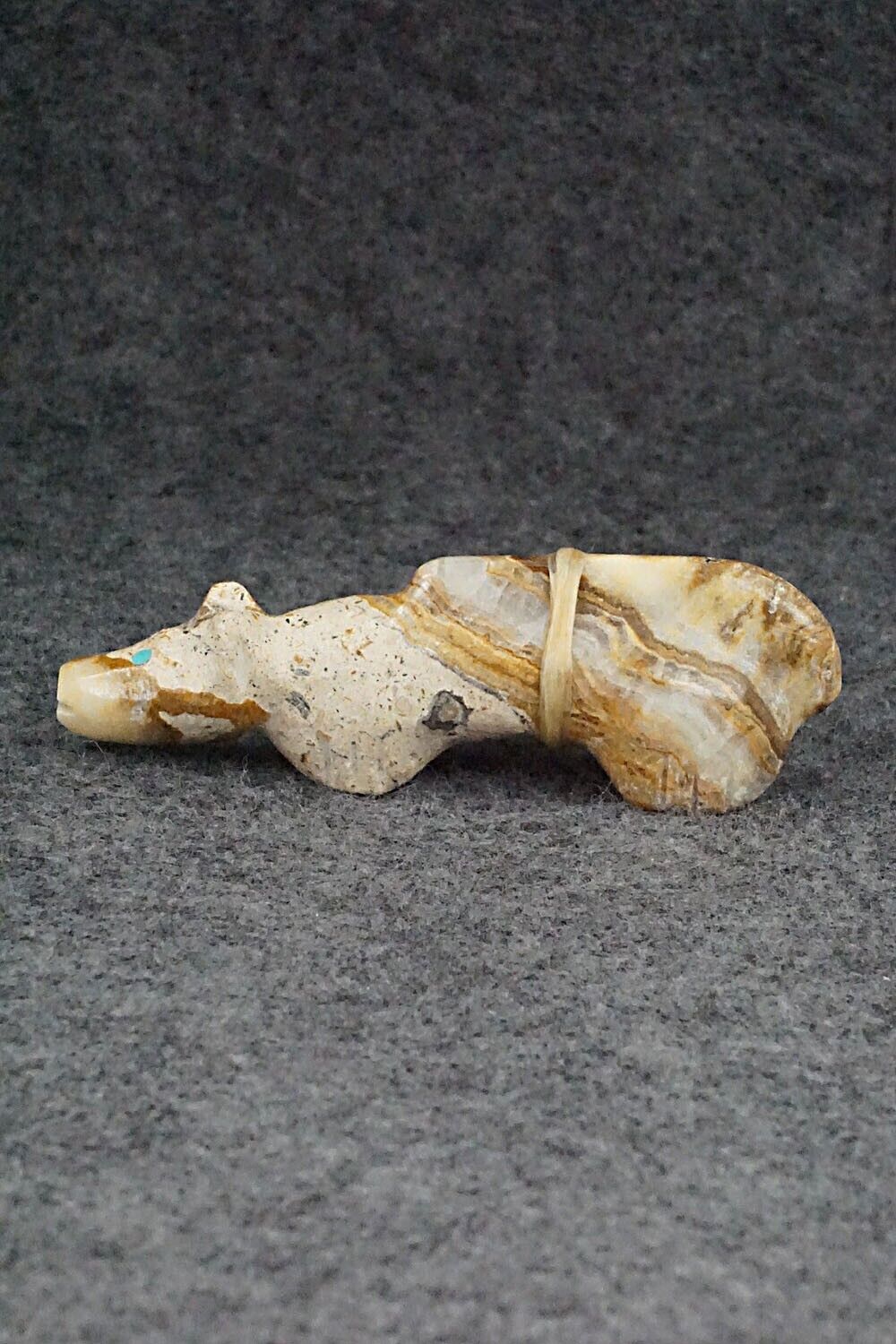 Mountain Lion Zuni Fetish Carving - Peter Gasper