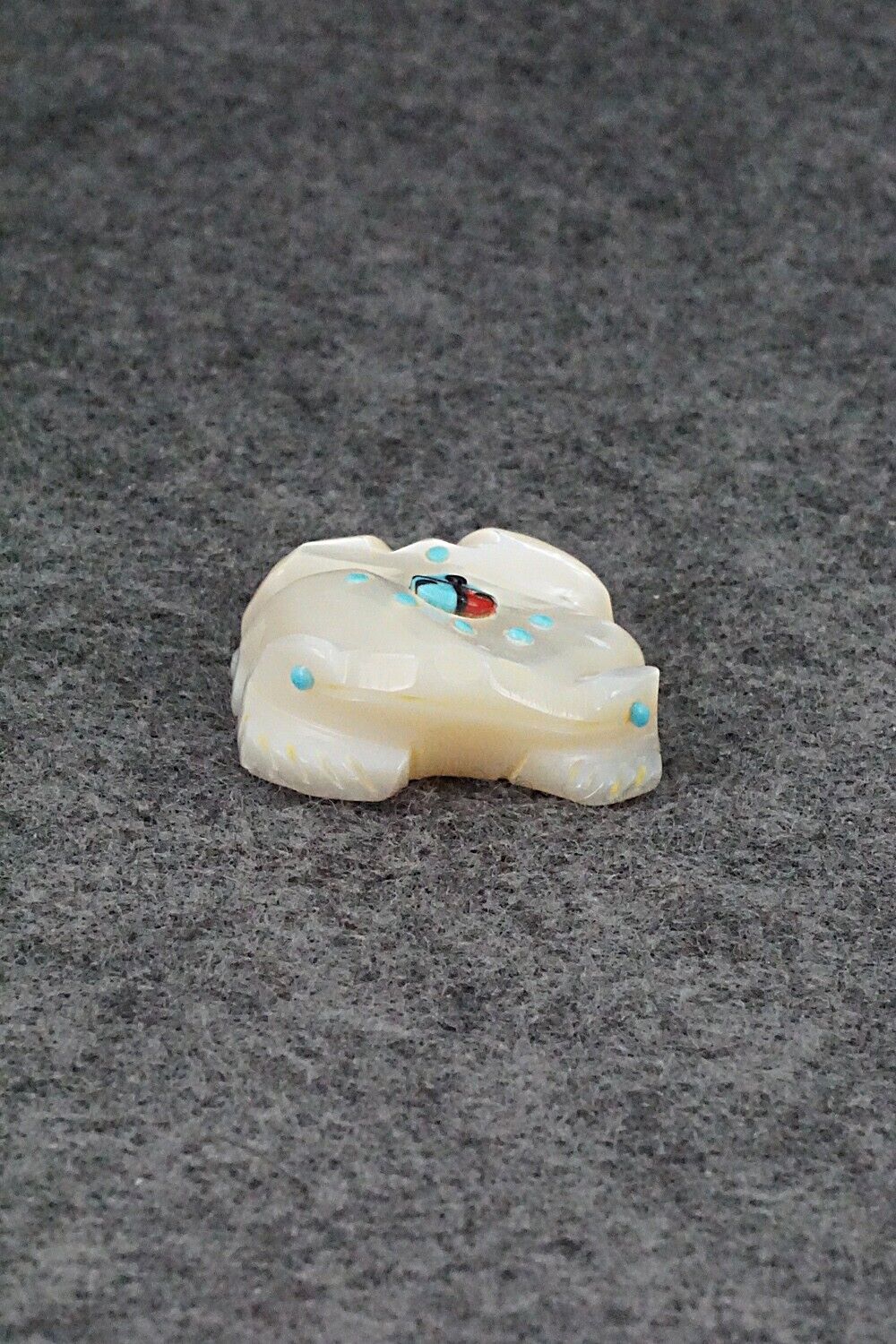 Frog Zuni Fetish Carving - Danette Laate