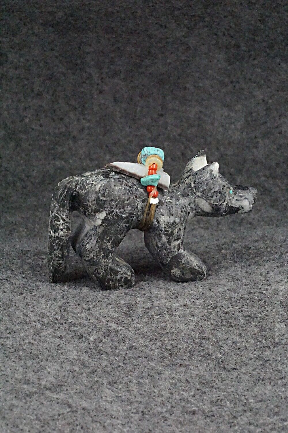 Wolf Zuni Fetish Carving - Douglas Martza