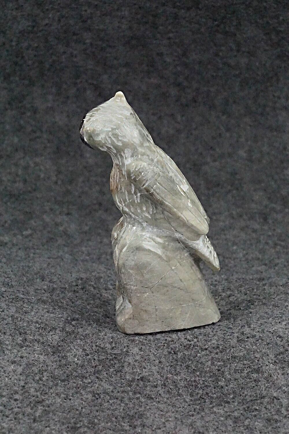 Owl Zuni Fetish Carving - Freddie Leekya