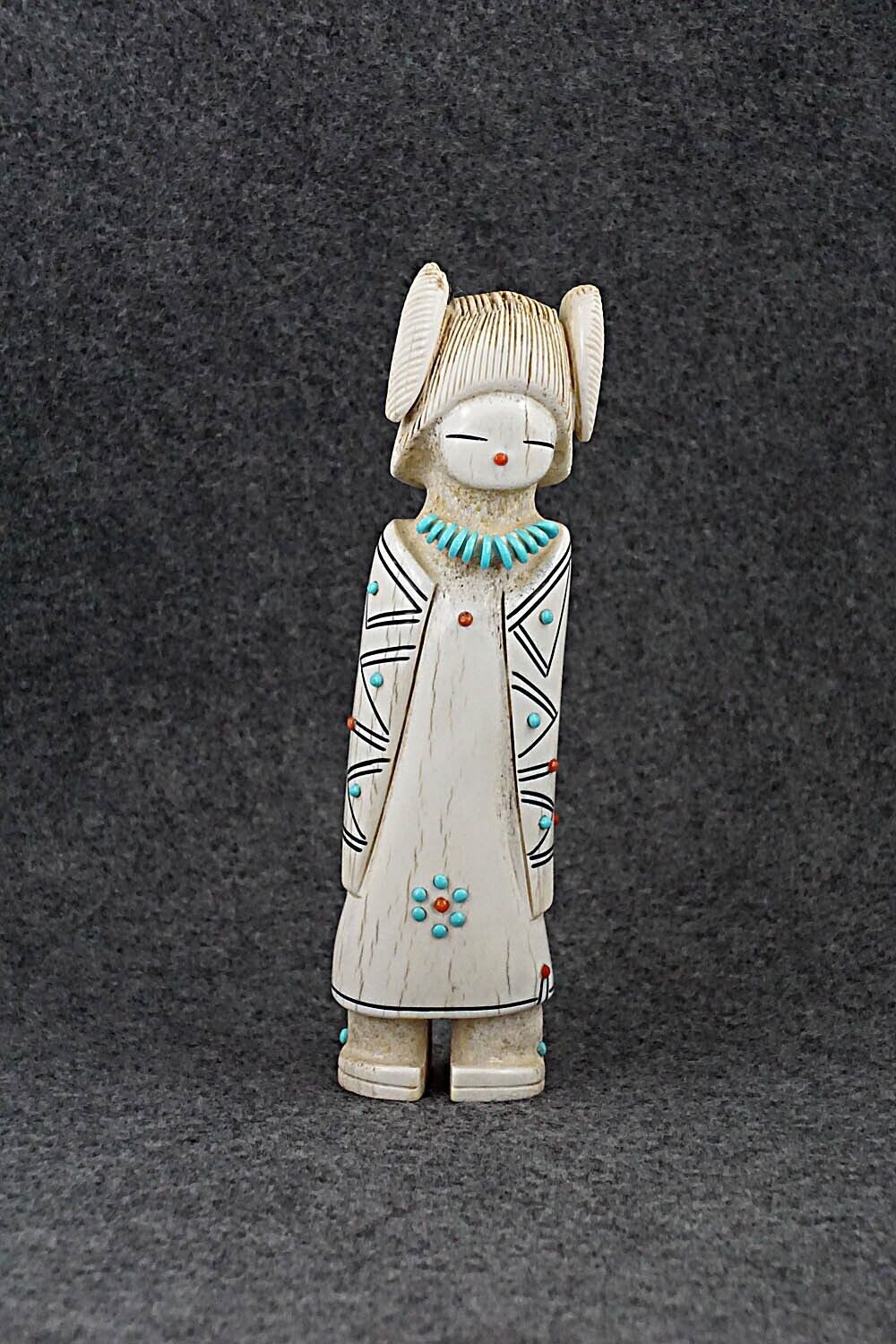 Corn Maiden Zuni Fetish Carving - Claudia Peina