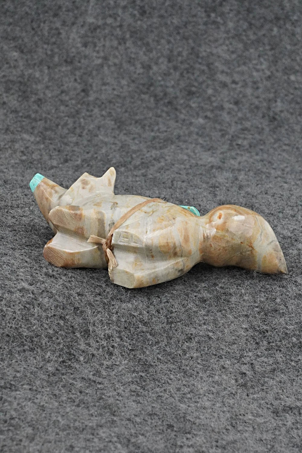 Fox Zuni Fetish Carving - Enrike Leekya