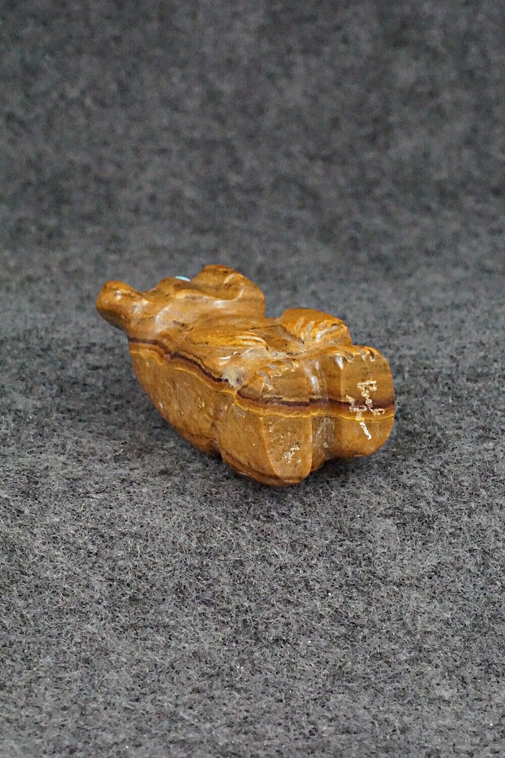 Bear Zuni Fetish Carving - Reynold Lunasee