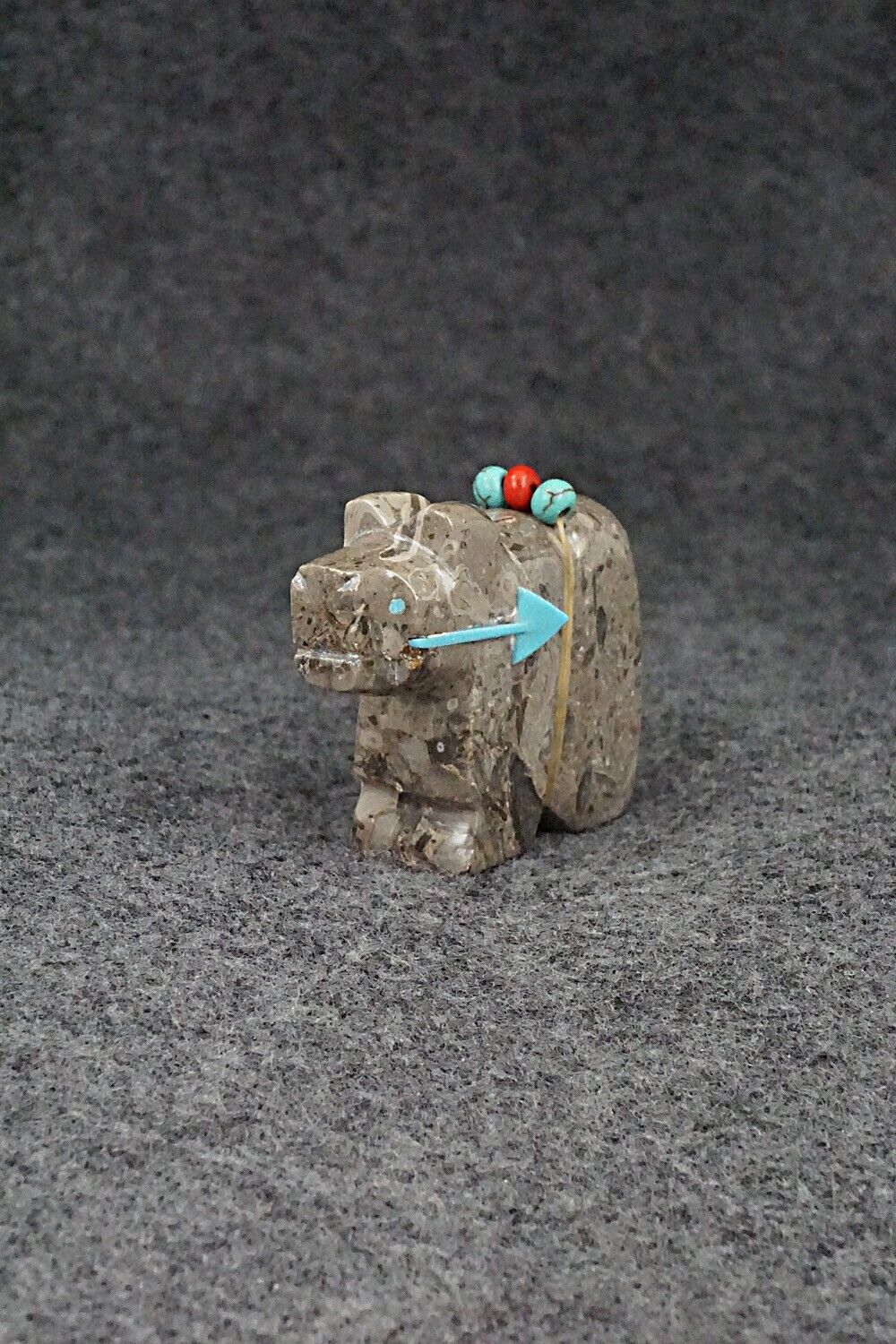 Bear Zuni Fetish Carving - Bennie Bacy