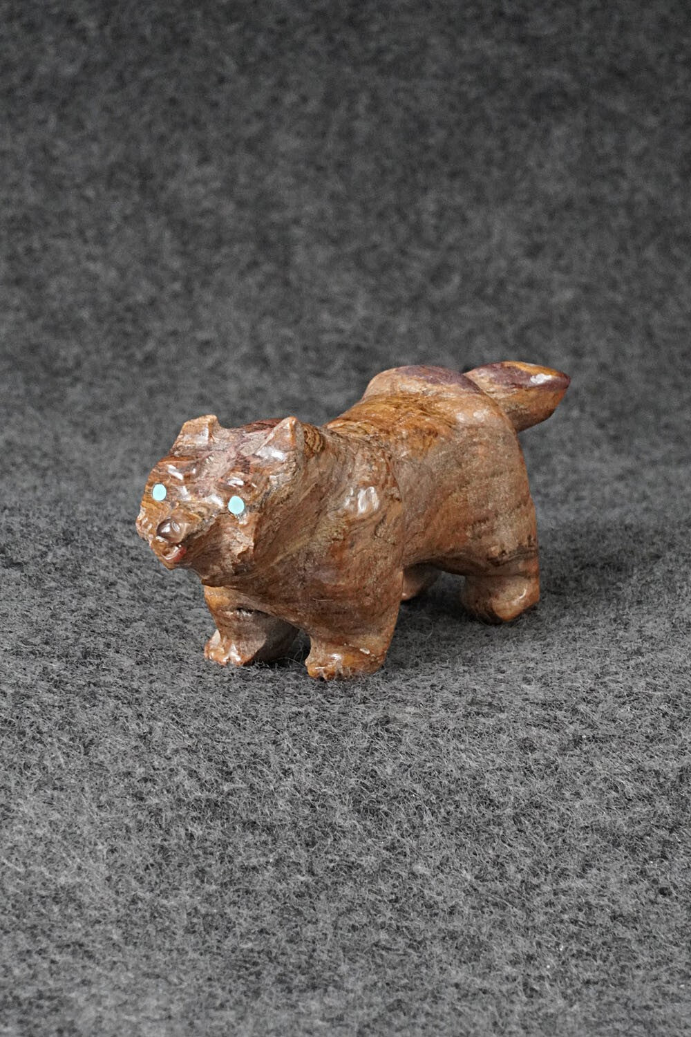 Bobcat Zuni Fetish Carving - Freddie Leekya