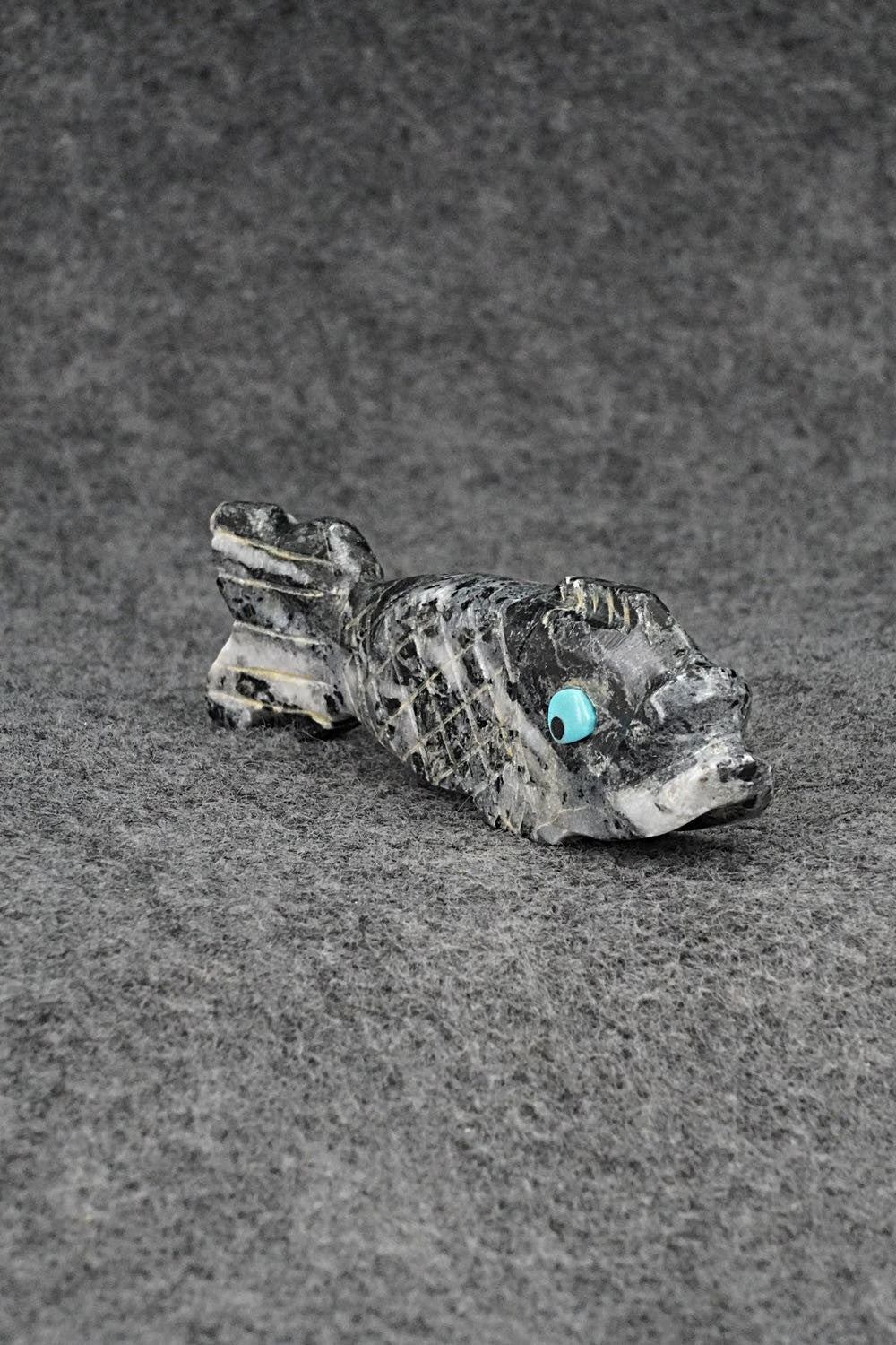 Fish Zuni Fetish Carving - Dannette Laate